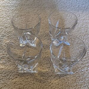 Elegant Swirl Whisky Glass Set of Four